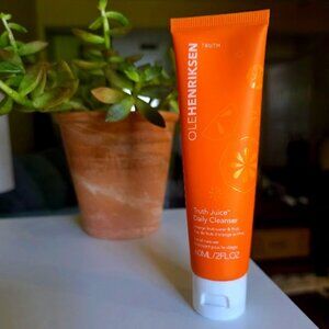 OLEHENRIKSEN Truth Juice Gentle Glow Daily Cleanser